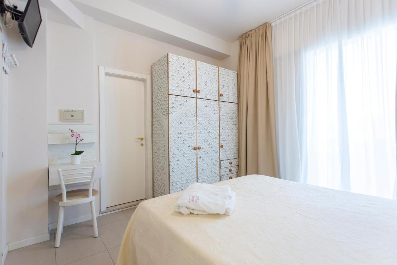 Sirena Boutique Hotel Gabicce Mare Exterior foto
